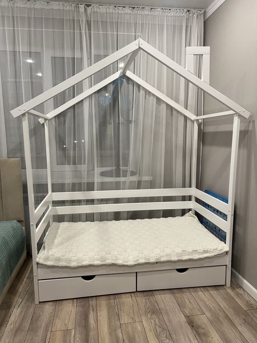 Продам детскую кровать