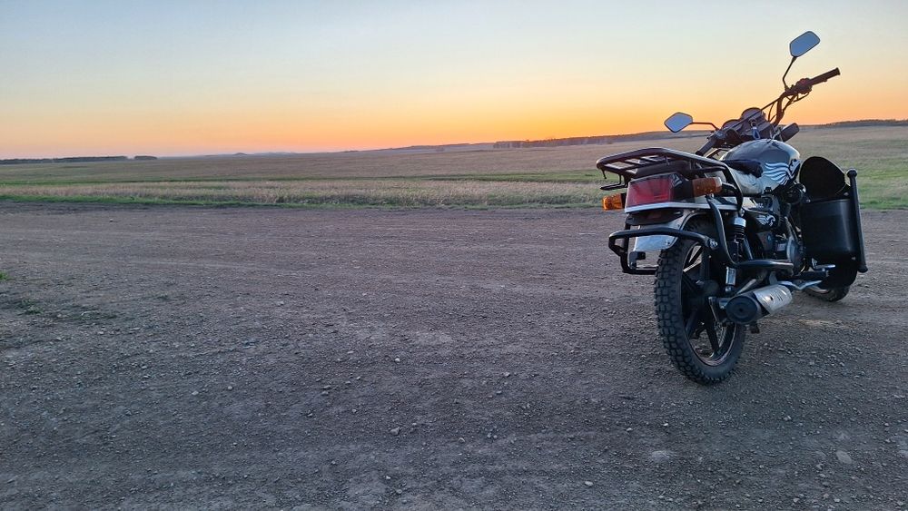 Продам Мотоцикл 200куб