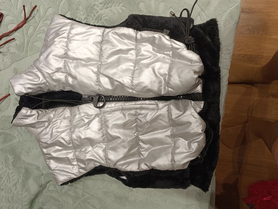 Теплая жилетка для девочки