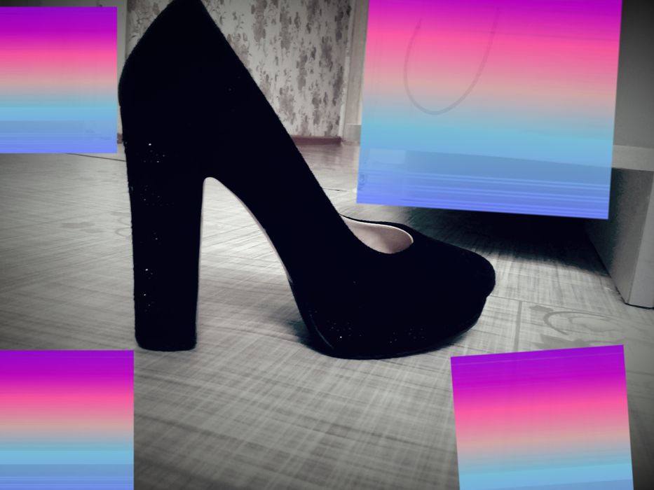 Обуви на каблуках