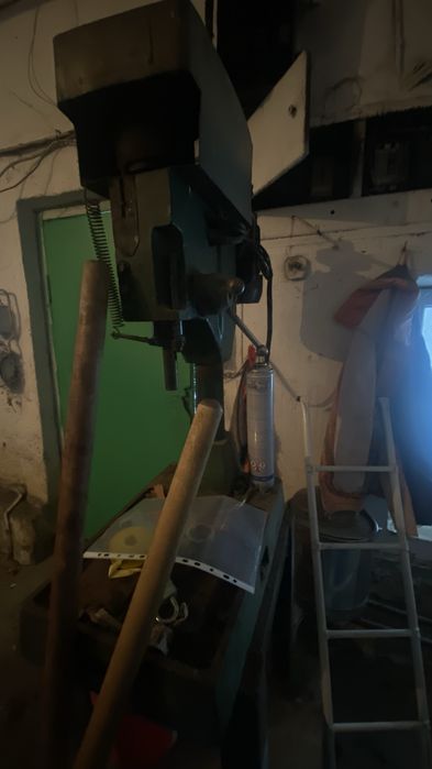 Сверлильный станок