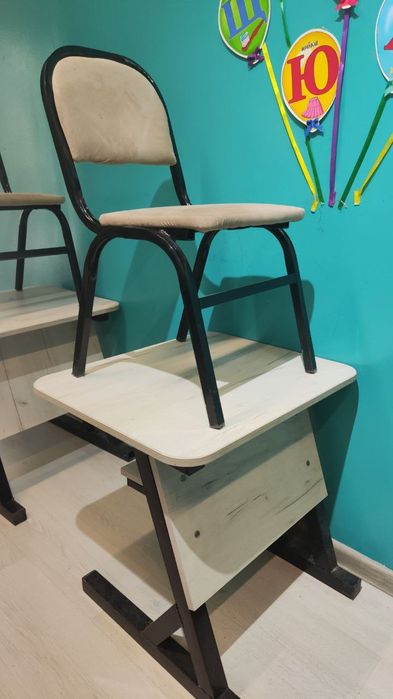Детские стулья и столы школьные парты  стулья