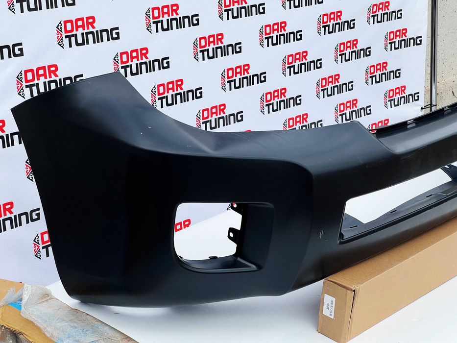 Передний бампер под оригинал Toyota LC200