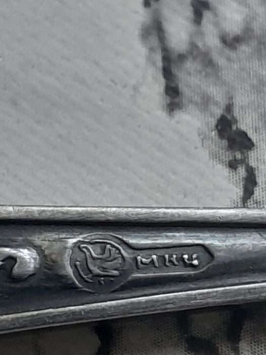 Серебряные чайные ложки