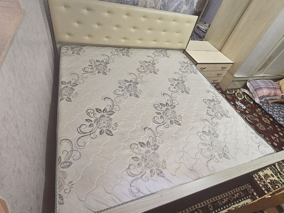 Спалний гарнитур