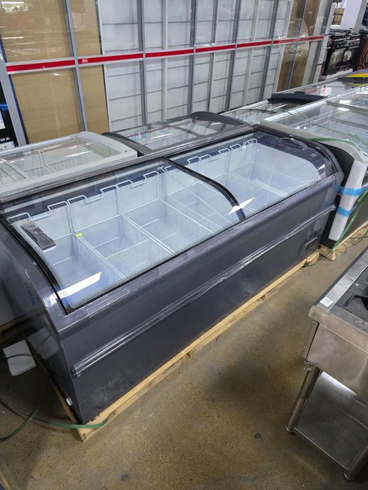 Морозильник овальный стекло