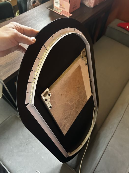 Зеркало с подсветкой