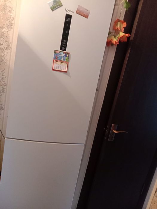 Продам холодильник Haier