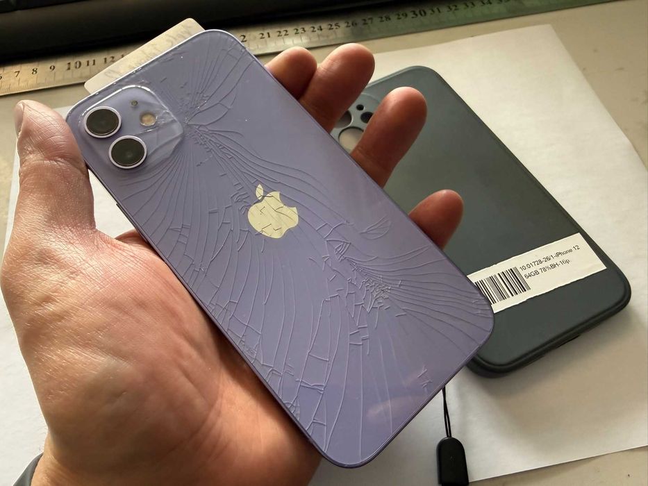 Мобилен телефон iPhone 12 64GB 78%BH