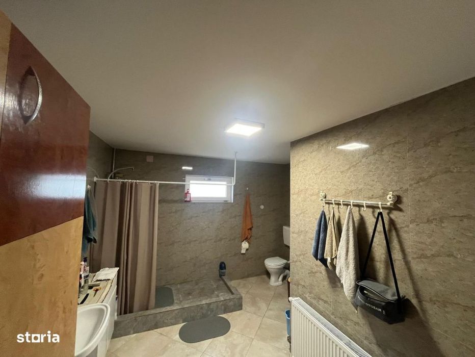 Casa P+M, 140 mp utili, 642 mp teren, panouri solare 5 kW, zona Damila
