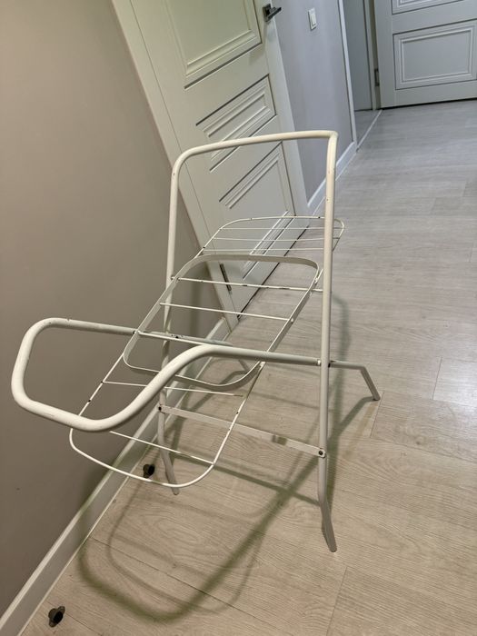 Ванночка со стойкой для детей