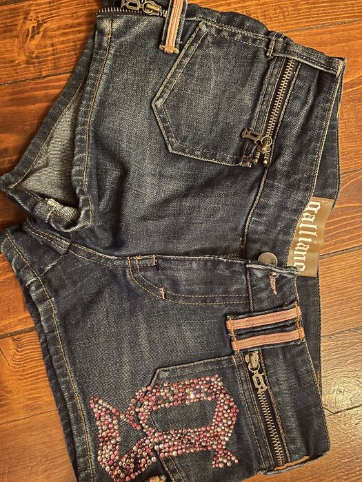 Къси панталонки galliano