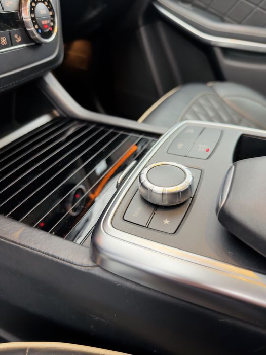 Mercedes-Benz GL 550