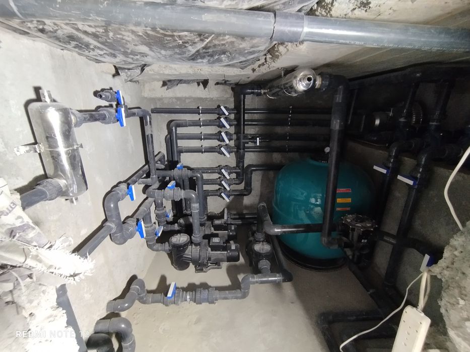 Обслуживание бассейн