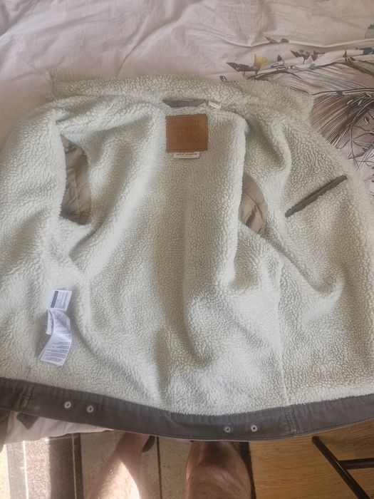 Geaca Levi's cu blana