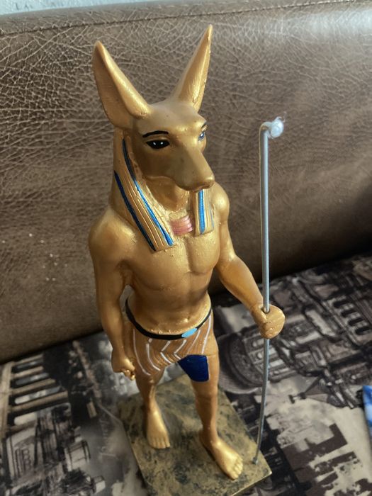 Статуэтка Анубиса привезена с Египта