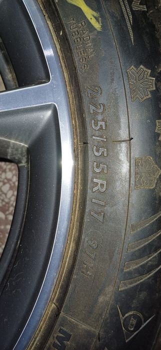 Jante 17 BMW cu cauciucuri Dunlop noi