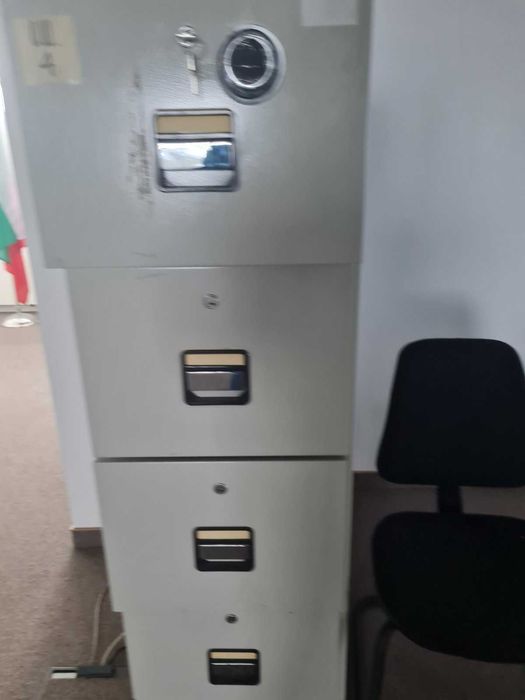 Офис мебели Шкафове Кожени столове Столове Бежови бюра Kафяви бюра