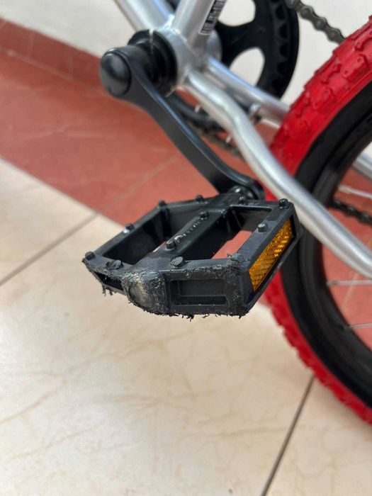 Детски велосипед BTWIN BMX 16" WIPE 500 (5-7 г. и 110-125 см) + Детска каска като подарък!