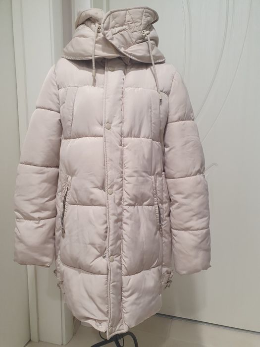 Зимно дамско яке 36/38 цвят нюд
