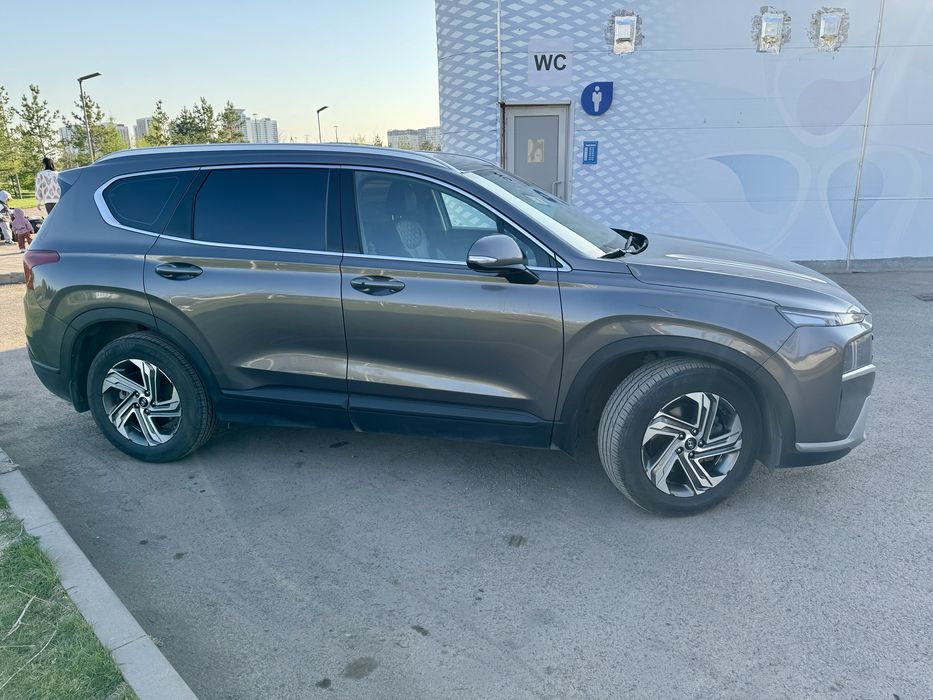 Продам машину на гаранти