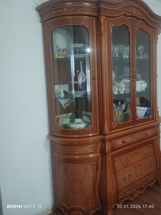 Сервант 50000тг...