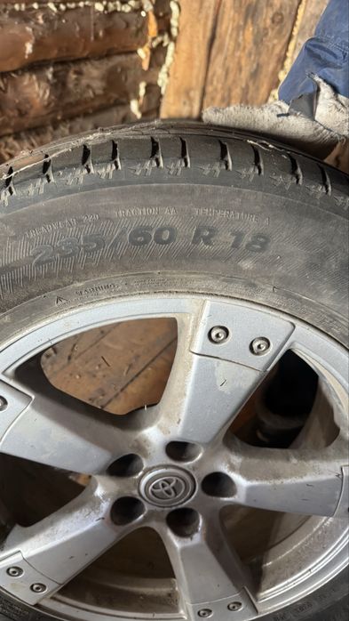 Продам летние шины Michelin с дисками R18