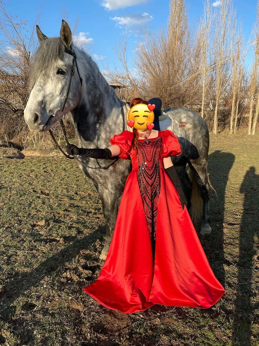 Эксклюзивные вечерние платья, вечерние наряды