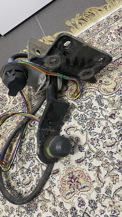 Фаркоп тойота прадо