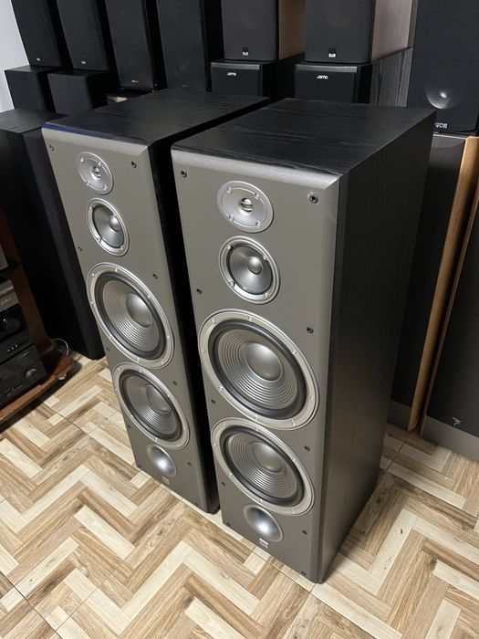 Boxe imense JBL-E100 Cap de serie