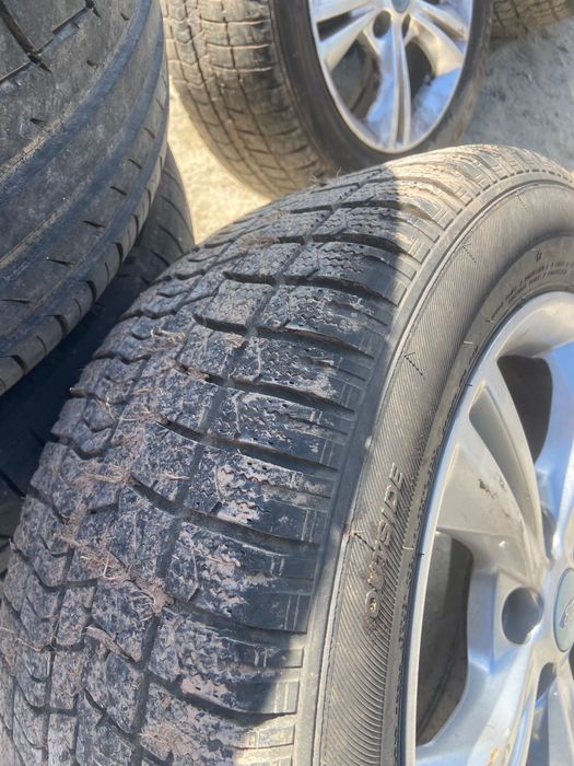 Гуми с джанти Ford 215/55R16