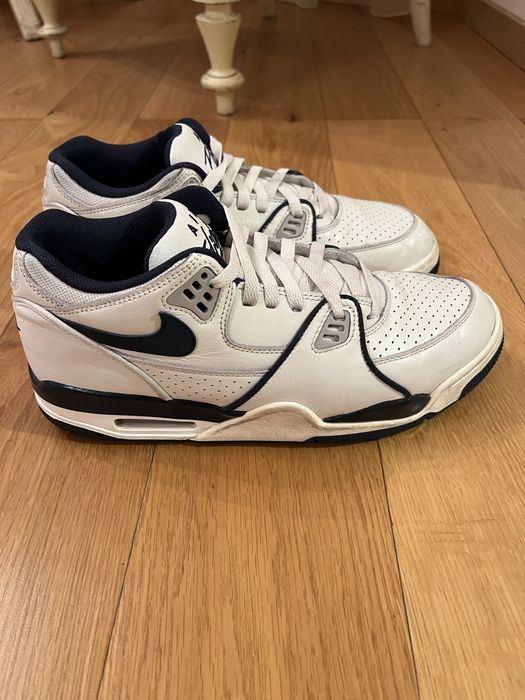 Vând adidasi NIKE AIR, marimea 43
