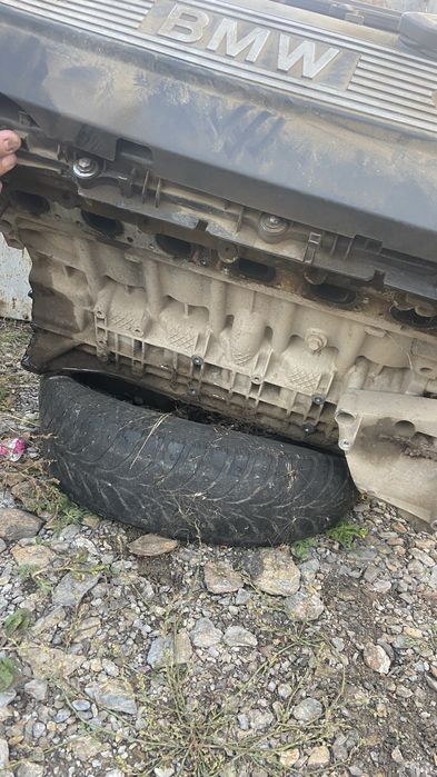 Продам двигател на запчасти