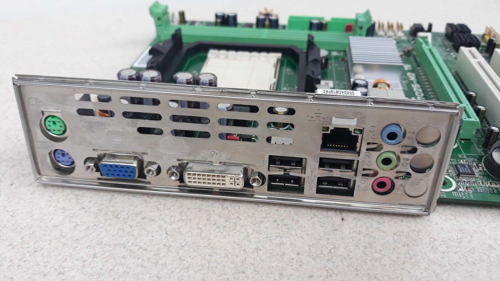 Двуядрен комплект Biostar GF7025-M2 TE