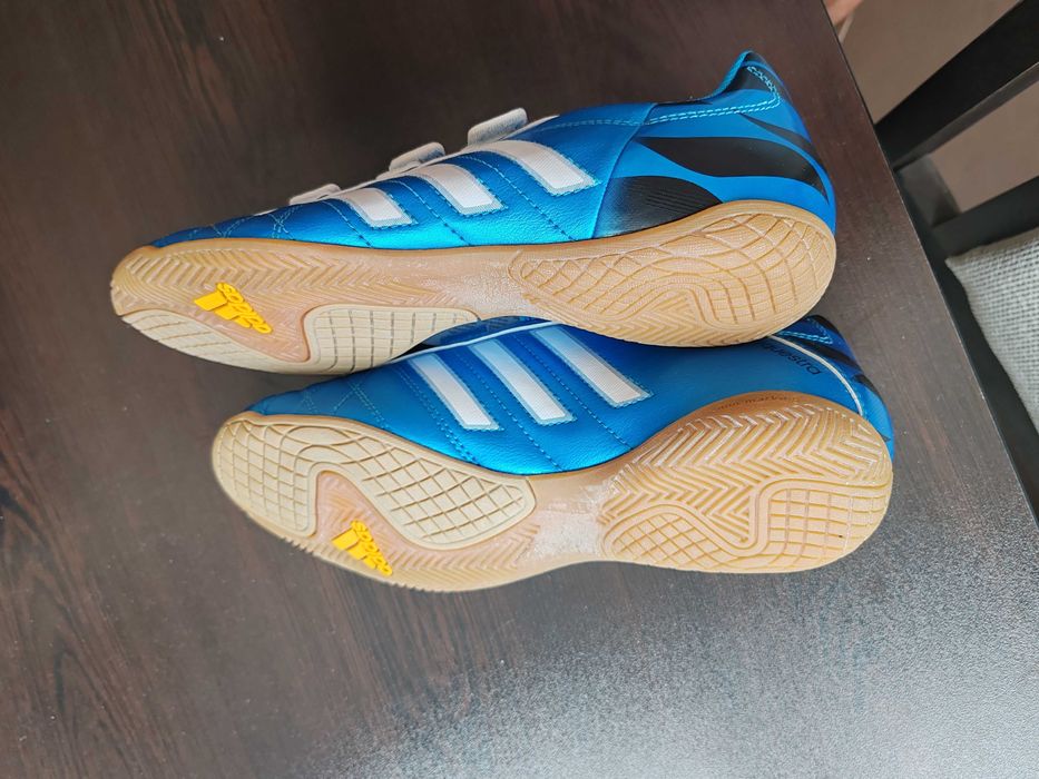 Футболни обувки ADIDAS 11 QUESTRA IN  40 номер
