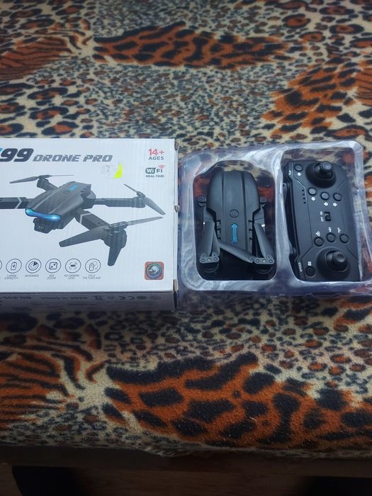 Продавам дрон Е99 про
