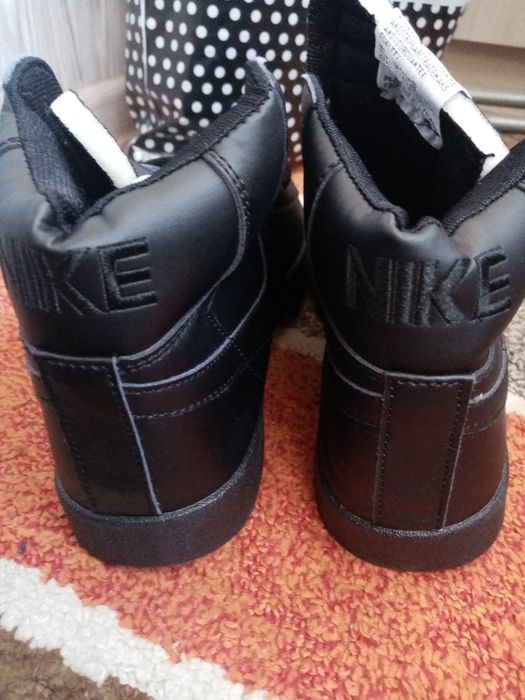 Ботинки размер 40