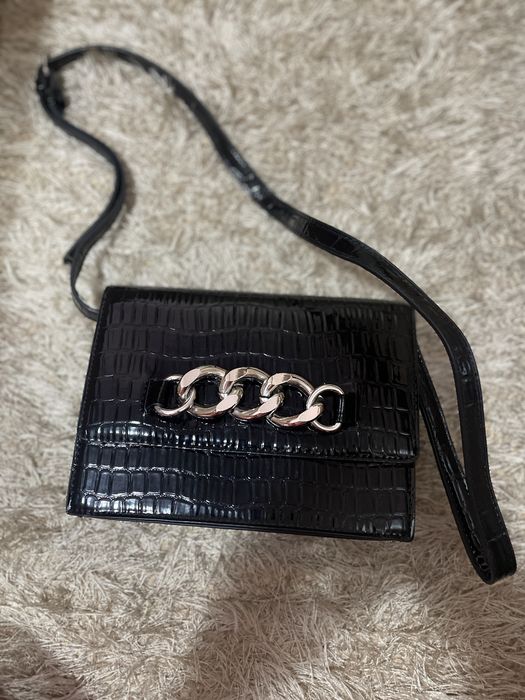 Geanta Stradivarius