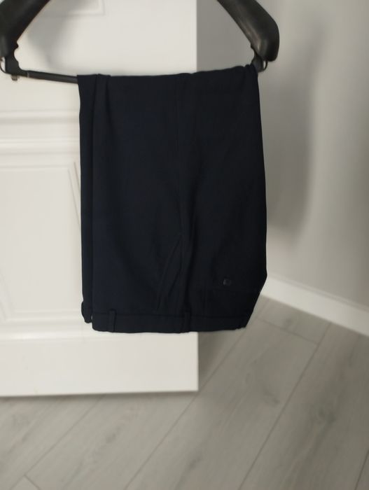 Продам школьный костюм для НИШ