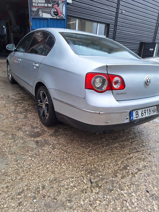 Продавам Пасат 6 2.0 TDI