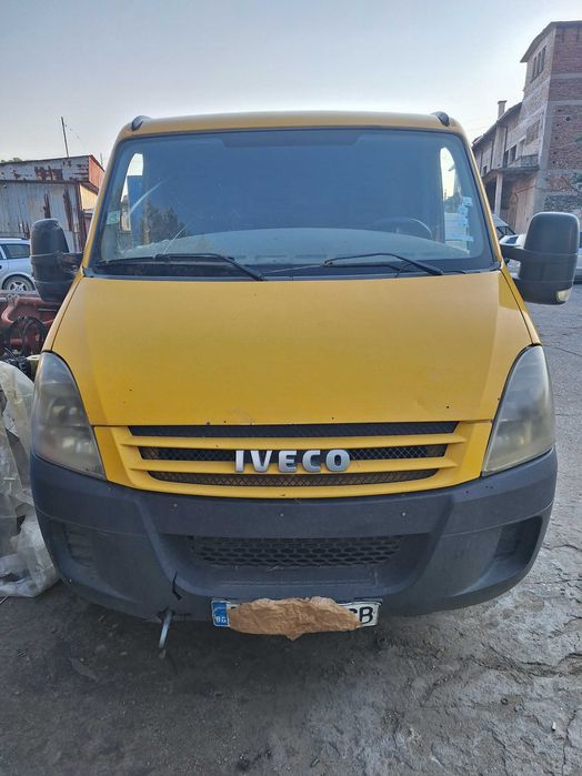 Бус Iveco Daily на части