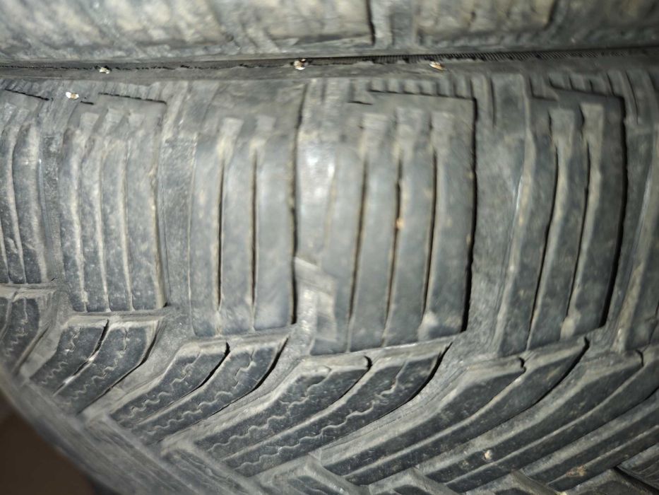 Michelin Alpin 6 215 55 17 dot 3518 зимни гуми