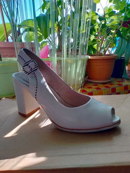 Продам обувь б/у