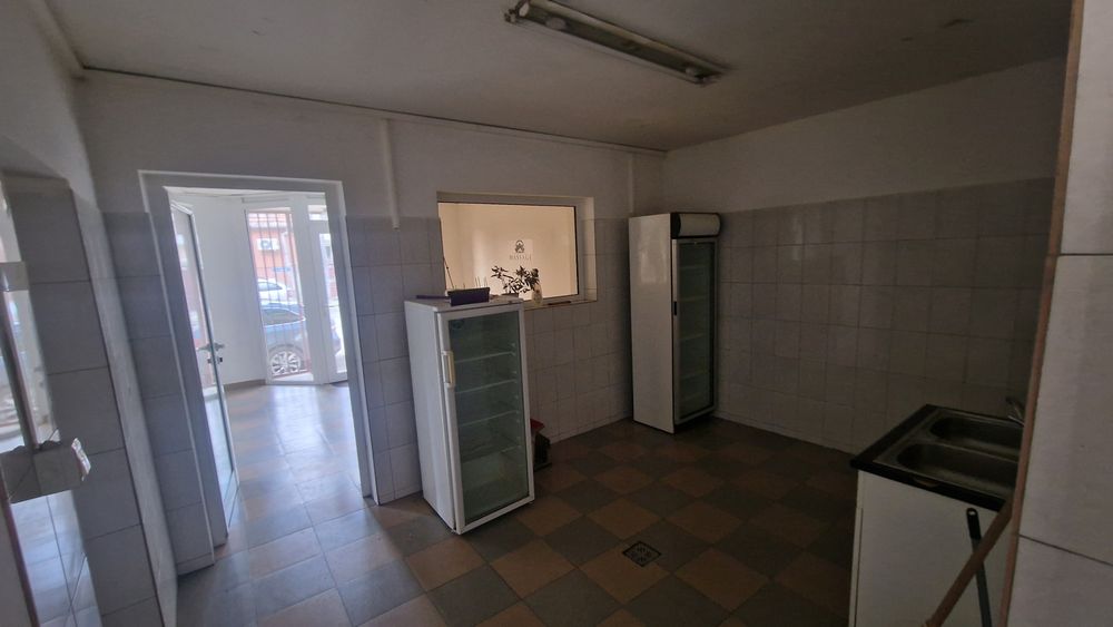 De inchiriat casa
