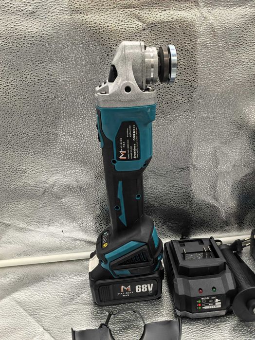 Set scule , 2 piese, Brushless, 68V, cu 2 acumulatori – 599 lei