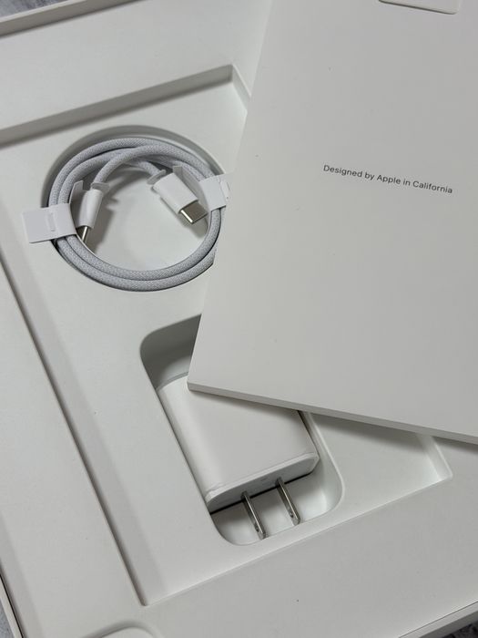 Продам Apple iPad Pro 2025 / Apple Pencil Pro.