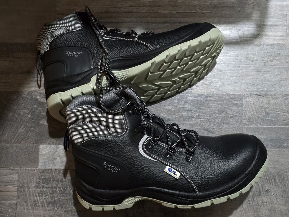 Рабочие ботинки 2 пары 45р новые