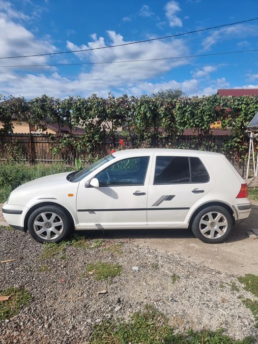Vw golf 4 1.6 2 randuri jante anvelope noi