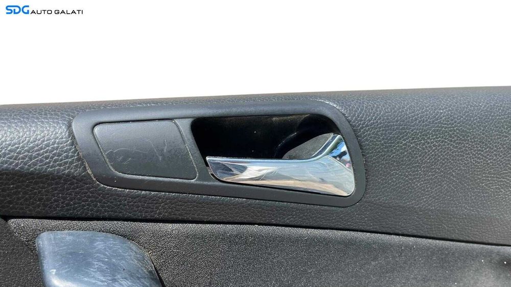 Panou Fata Usa Interior Textil Dreapta Fata Pasager Volkswagen Passat B6 2005 - 2010 [LC1445]