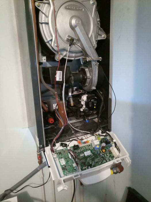 Servis montaj centrale termice, servis montaj aer conditionat